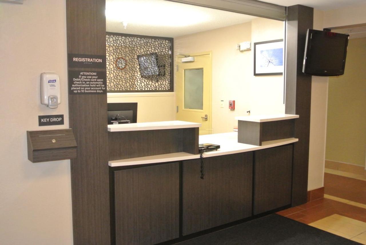 Candlewood Suites Washington-Fairfax By Ihg Eksteriør billede