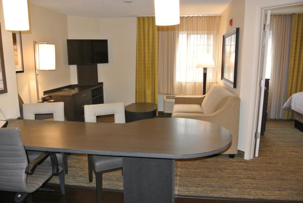 Candlewood Suites Washington-Fairfax By Ihg Eksteriør billede